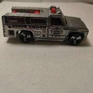 Mattel Hot Wheels 1974 Bomb Squad Truck, Silver